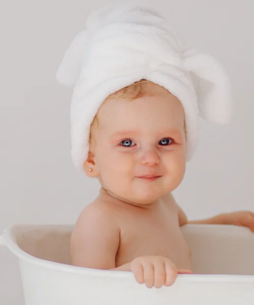 Newborn’s First Bath: Tips and Tricks for Parents